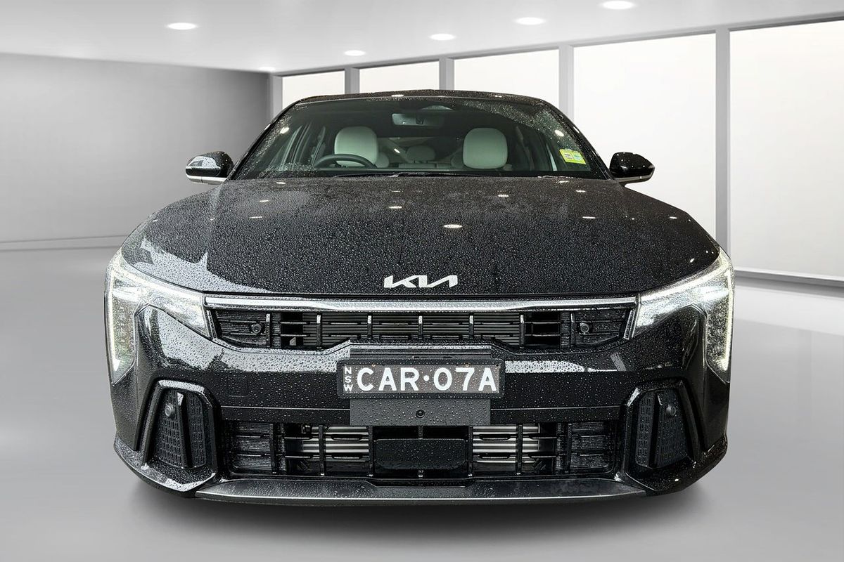 2025 Kia K4 GT-Line CL4m