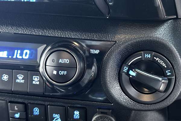 2024 Toyota Hilux SR5 48V GUN126R 4X4