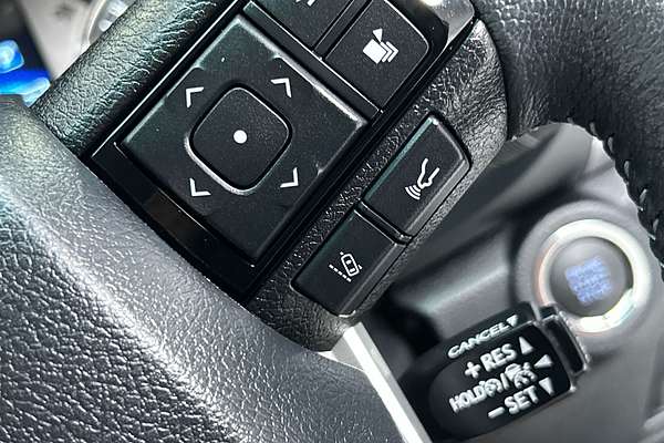 2024 Toyota Hilux SR5 48V GUN126R 4X4