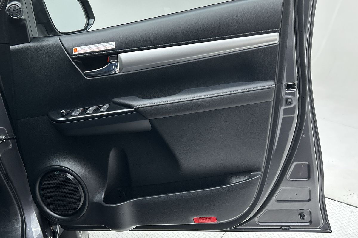 2024 Toyota Hilux SR5 48V GUN126R 4X4