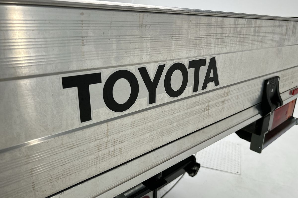 2024 Toyota Hilux SR5 48V GUN126R 4X4