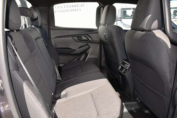 2025 Isuzu D-MAX X-RIDER 4X4