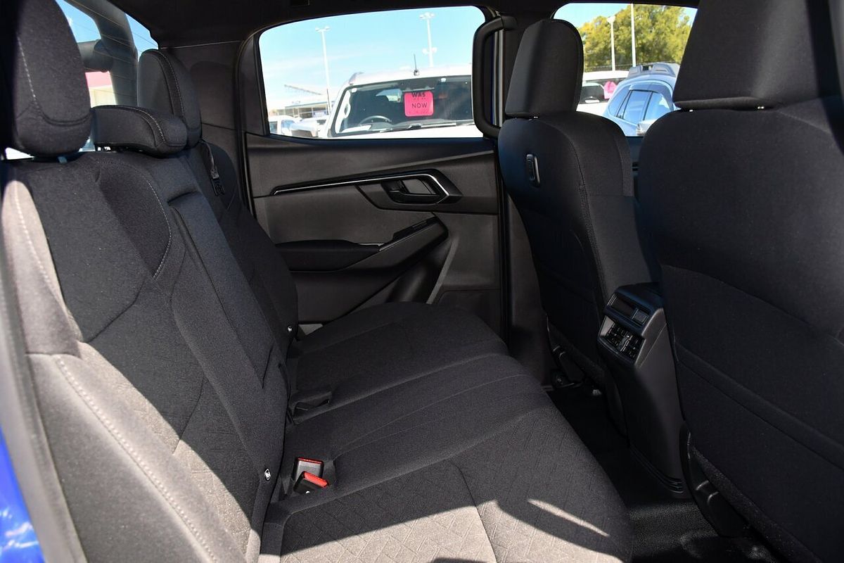 2025 Isuzu D-MAX X-RIDER 4X4