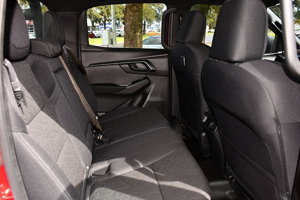 2025 Isuzu D-MAX X-RIDER 4X4