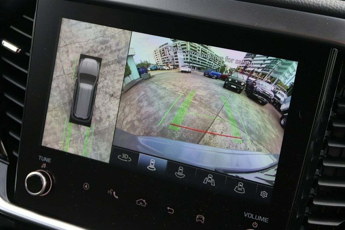 2025 Isuzu MU-X X-TERRAIN