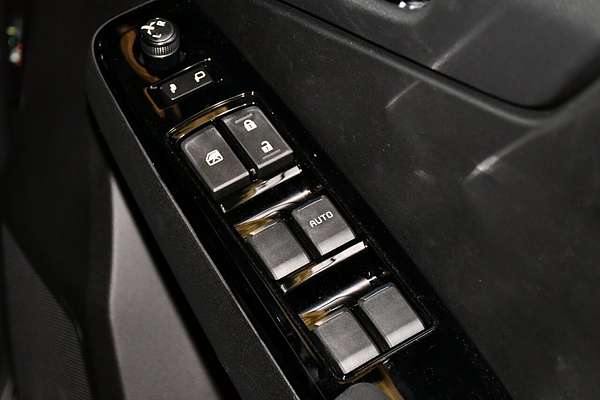 2025 Isuzu D-MAX X-TERRAIN 4X4