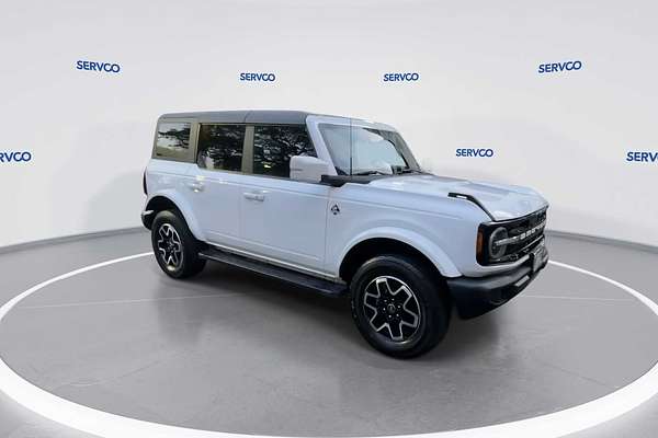 2022 Ford Transit Custom Outer Banks