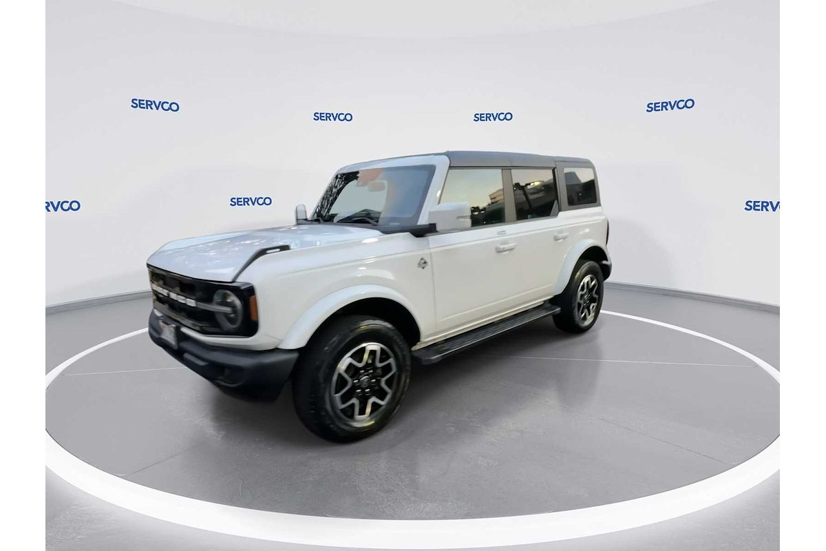 2022 Ford Transit Custom Outer Banks