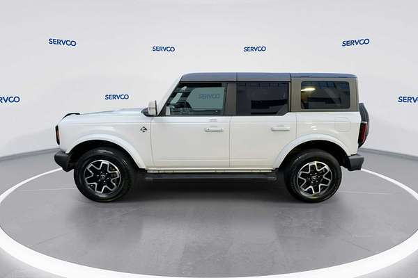 2022 Ford Transit Custom Outer Banks