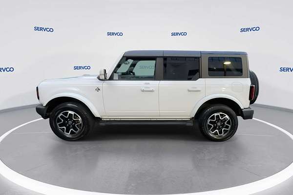 2022 Ford Transit Custom Outer Banks