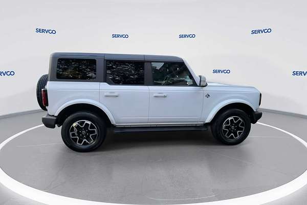 2022 Ford Transit Custom Outer Banks