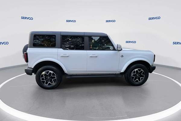 2022 Ford Transit Custom Outer Banks