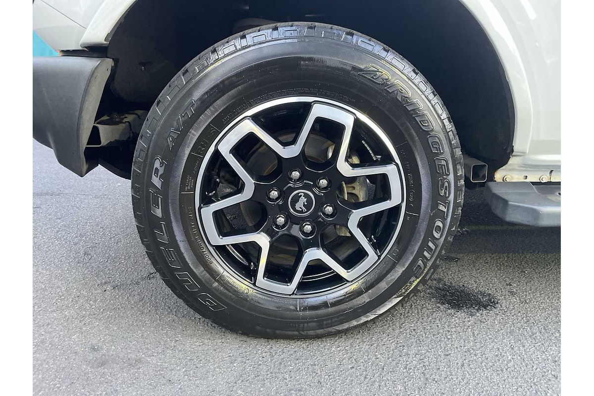 2022 Ford Transit Custom Outer Banks