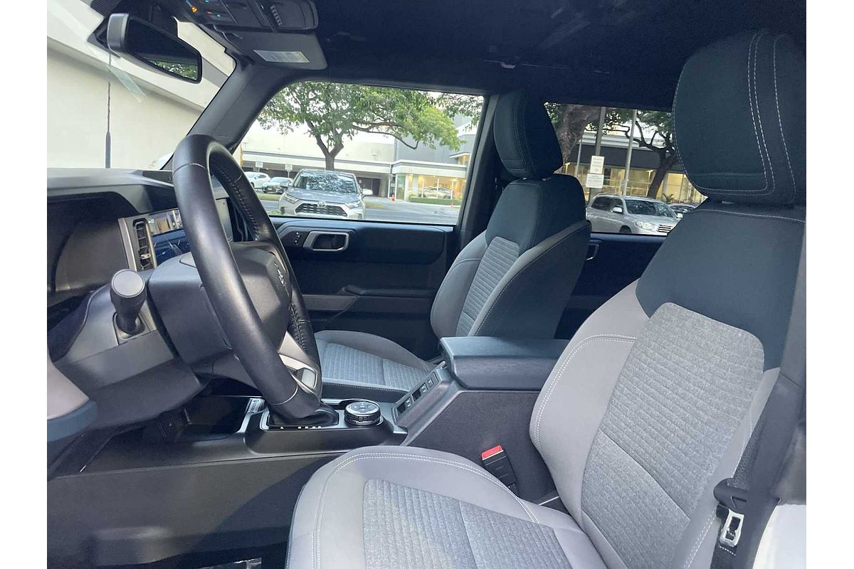 2022 Ford Transit Custom Outer Banks