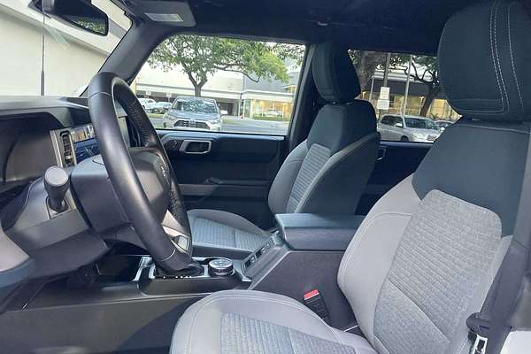 2022 Ford Transit Custom Outer Banks