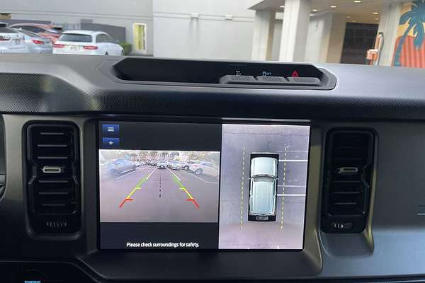 2022 Ford Transit Custom Outer Banks