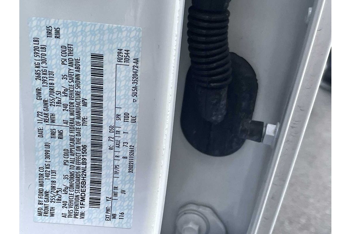 2022 Ford Transit Custom Outer Banks