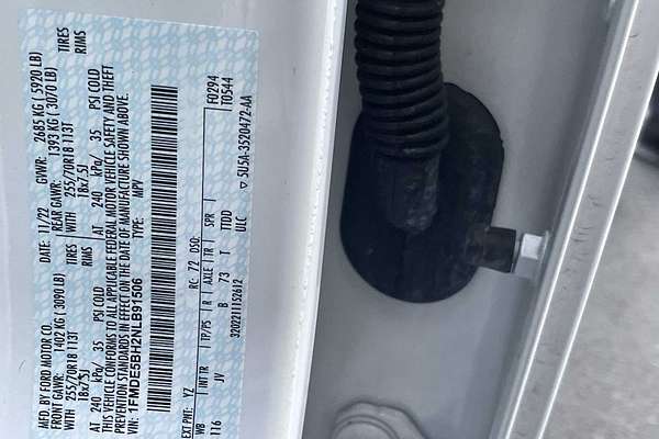 2022 Ford Transit Custom Outer Banks