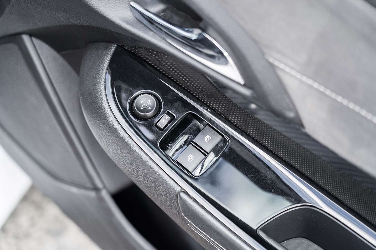 2016 Holden Ute SS V Redline VF Series II Rear Wheel Drive