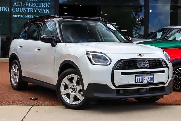 2025 MINI Countryman C Classic U25