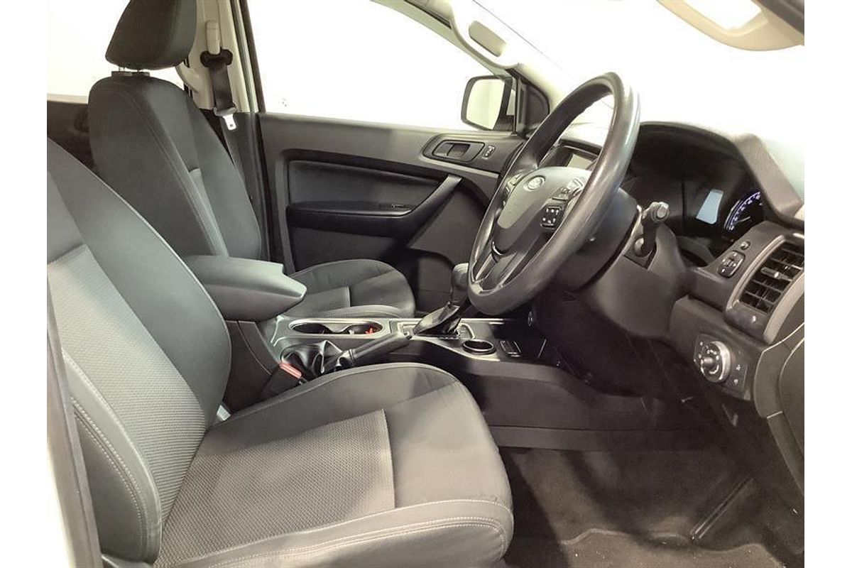 2022 Ford Everest Ambiente UA II 3.2L