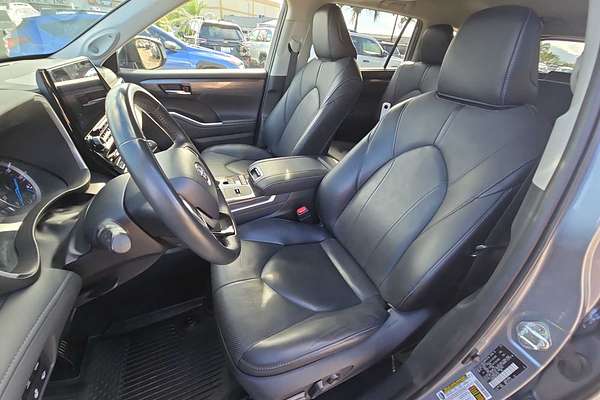 2022 Toyota Highlander Hybrid Limited