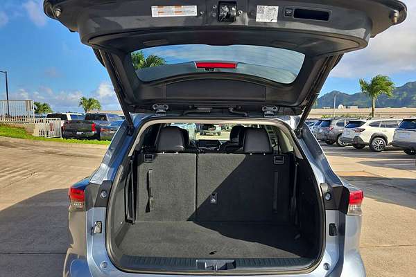 2022 Toyota Highlander Hybrid Limited