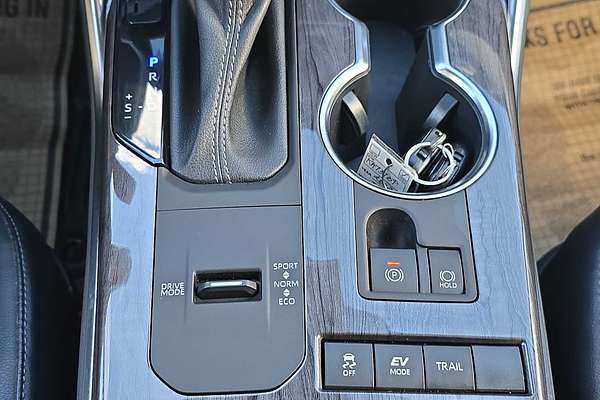 2022 Toyota Highlander Hybrid Limited