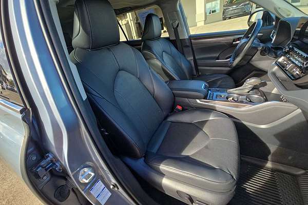 2022 Toyota Highlander Hybrid Limited