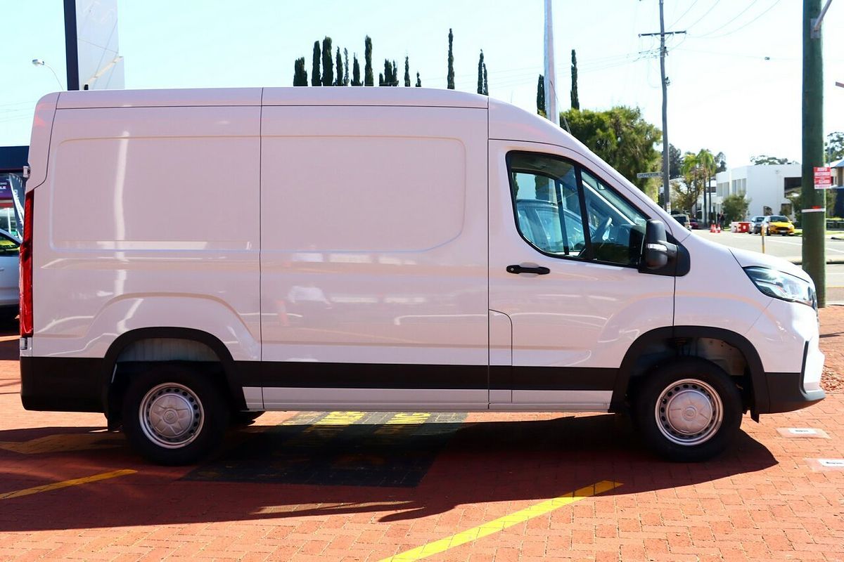 2024 LDV Deliver 9 MWB Mid Roof