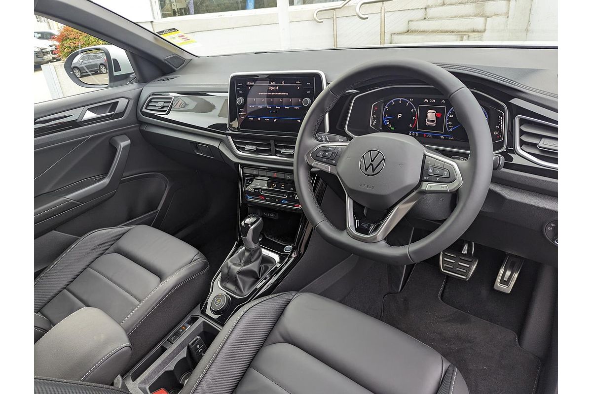 2025 Volkswagen T-Roc 140TSI R-Line D11