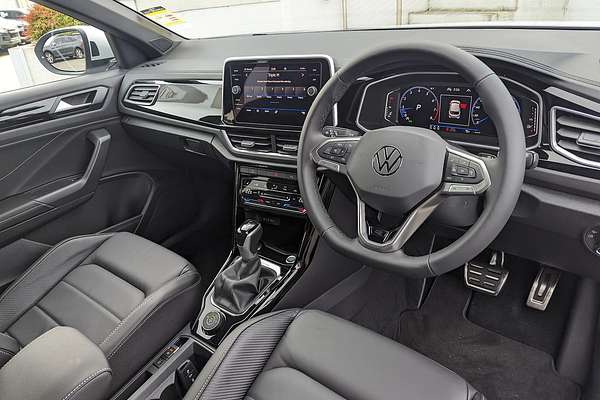 2025 Volkswagen T-Roc 140TSI R-Line D11