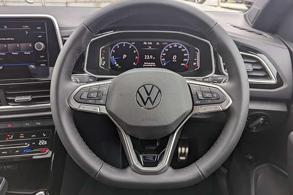 2025 Volkswagen T-Roc 140TSI R-Line D11