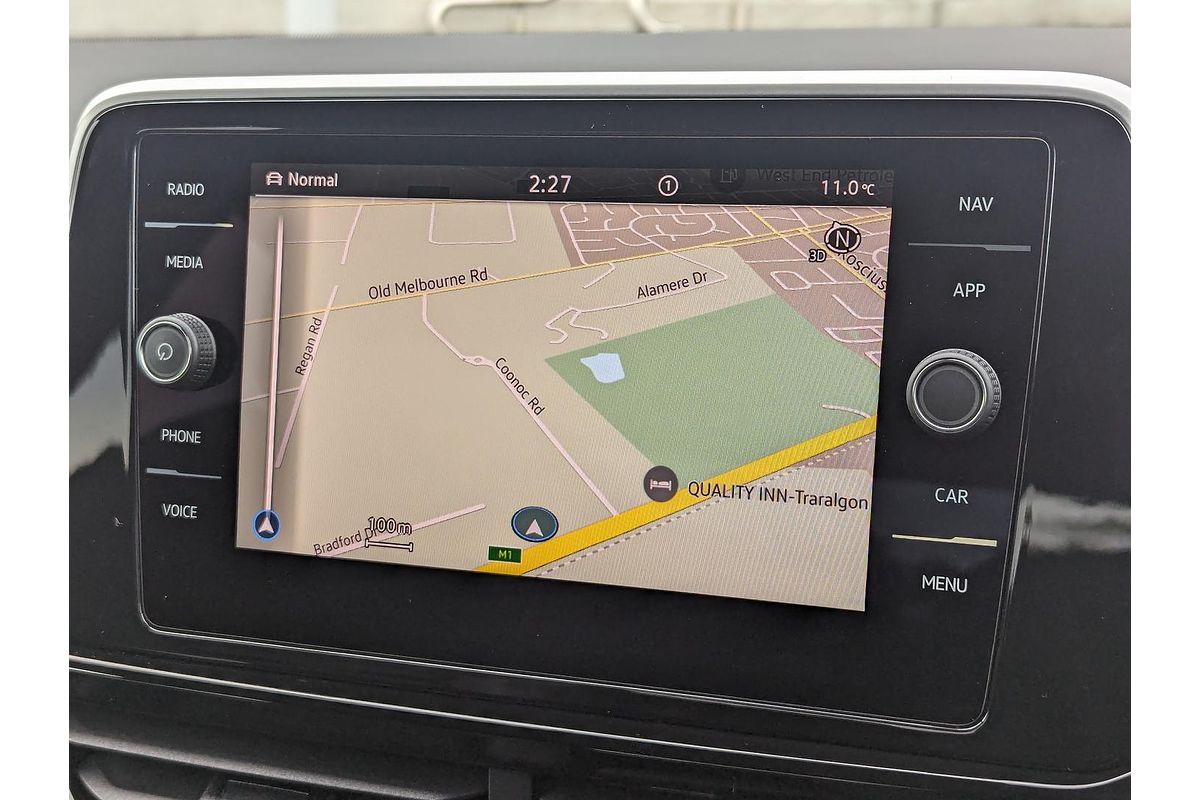 2025 Volkswagen T-Roc 140TSI R-Line D11