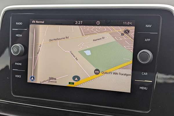 2025 Volkswagen T-Roc 140TSI R-Line D11