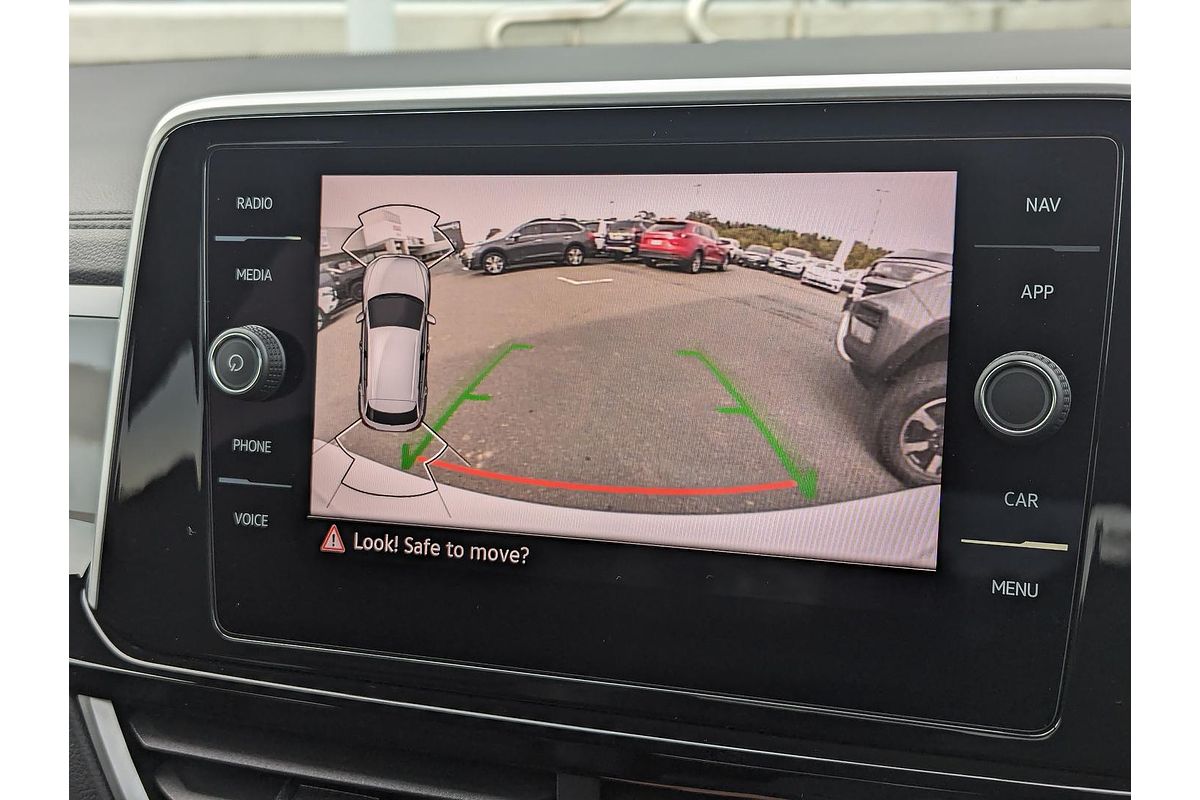 2025 Volkswagen T-Roc 140TSI R-Line D11