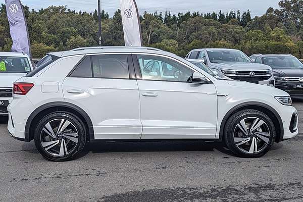 2025 Volkswagen T-Roc 140TSI R-Line D11