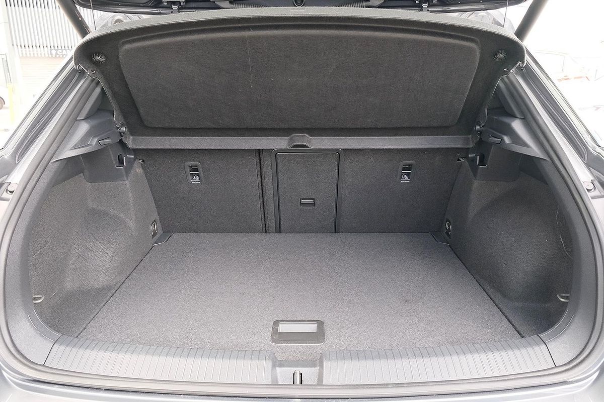 2022 Volkswagen T-Roc R D11