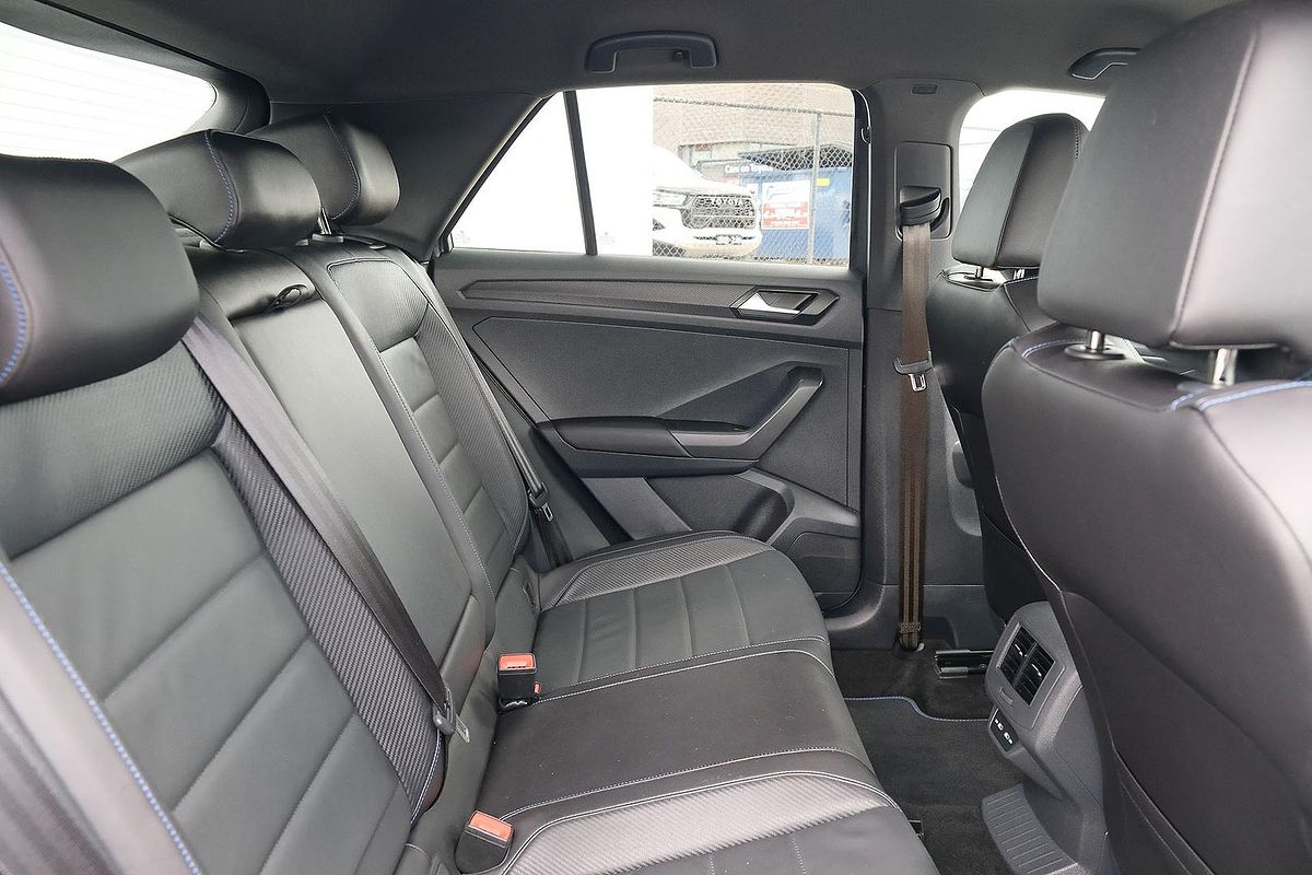 2022 Volkswagen T-Roc R D11