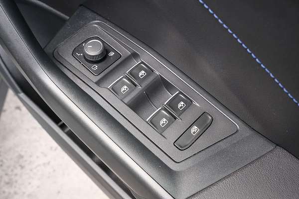 2022 Volkswagen T-Roc R D11