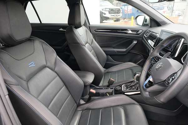 2022 Volkswagen T-Roc R D11