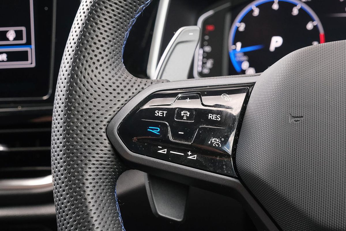 2022 Volkswagen T-Roc R D11