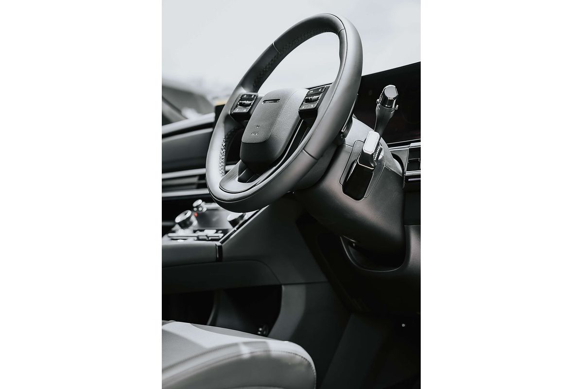 2025 Hyundai Santa Fe Hybrid Calligraphy MX5.V2