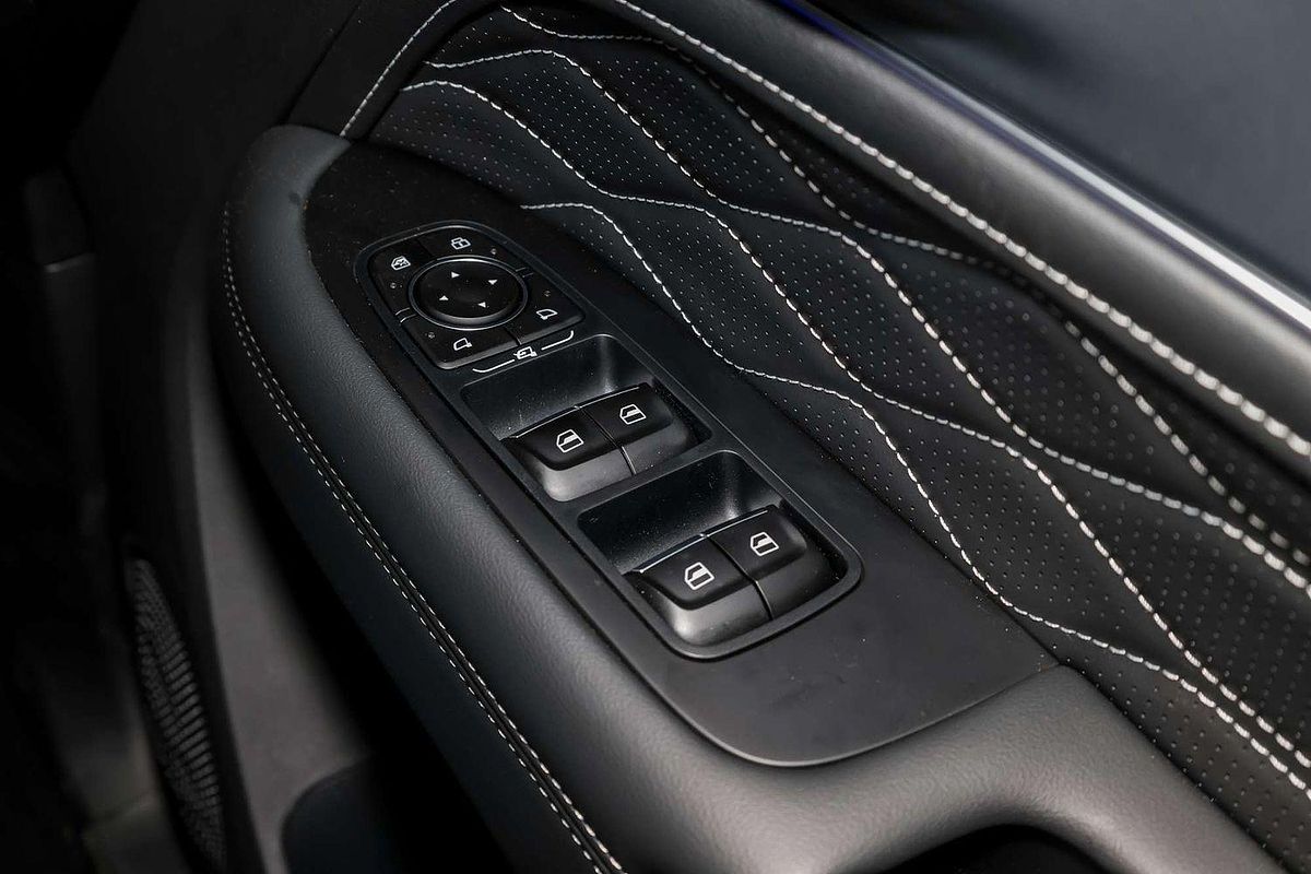 2025 GWM Tank 300 Ultra P01