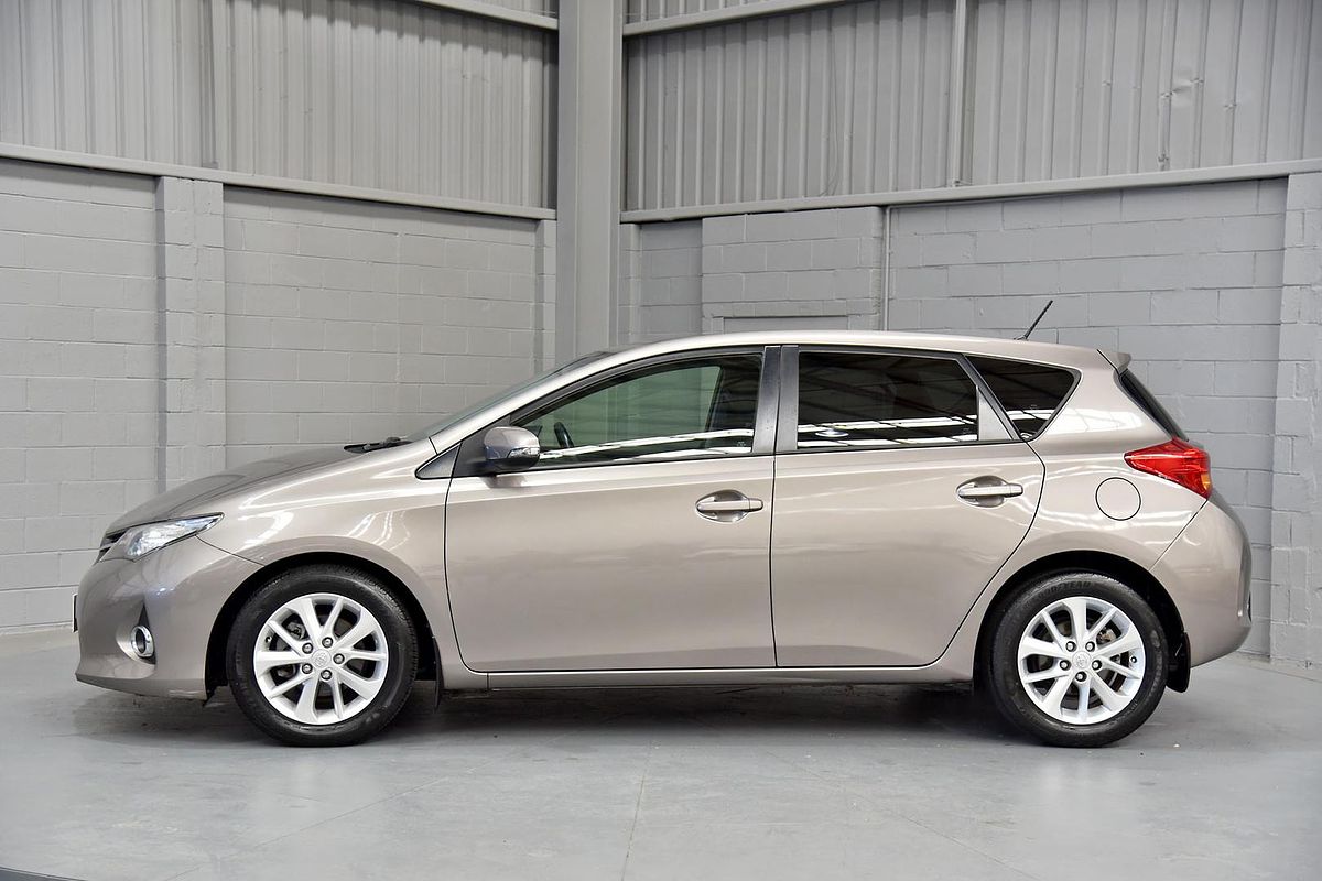 2014 Toyota Corolla Ascent Sport ZRE182R