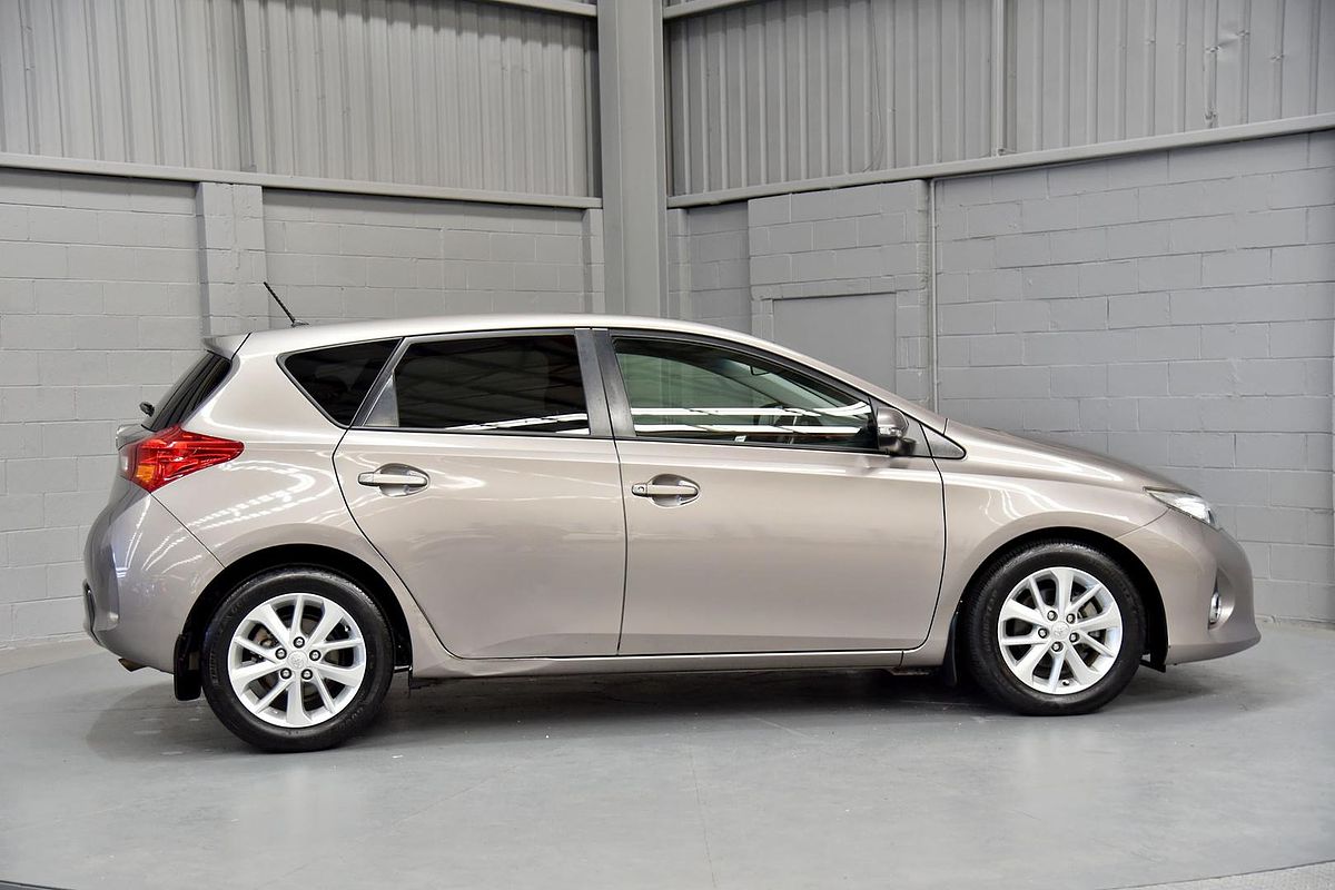 2014 Toyota Corolla Ascent Sport ZRE182R