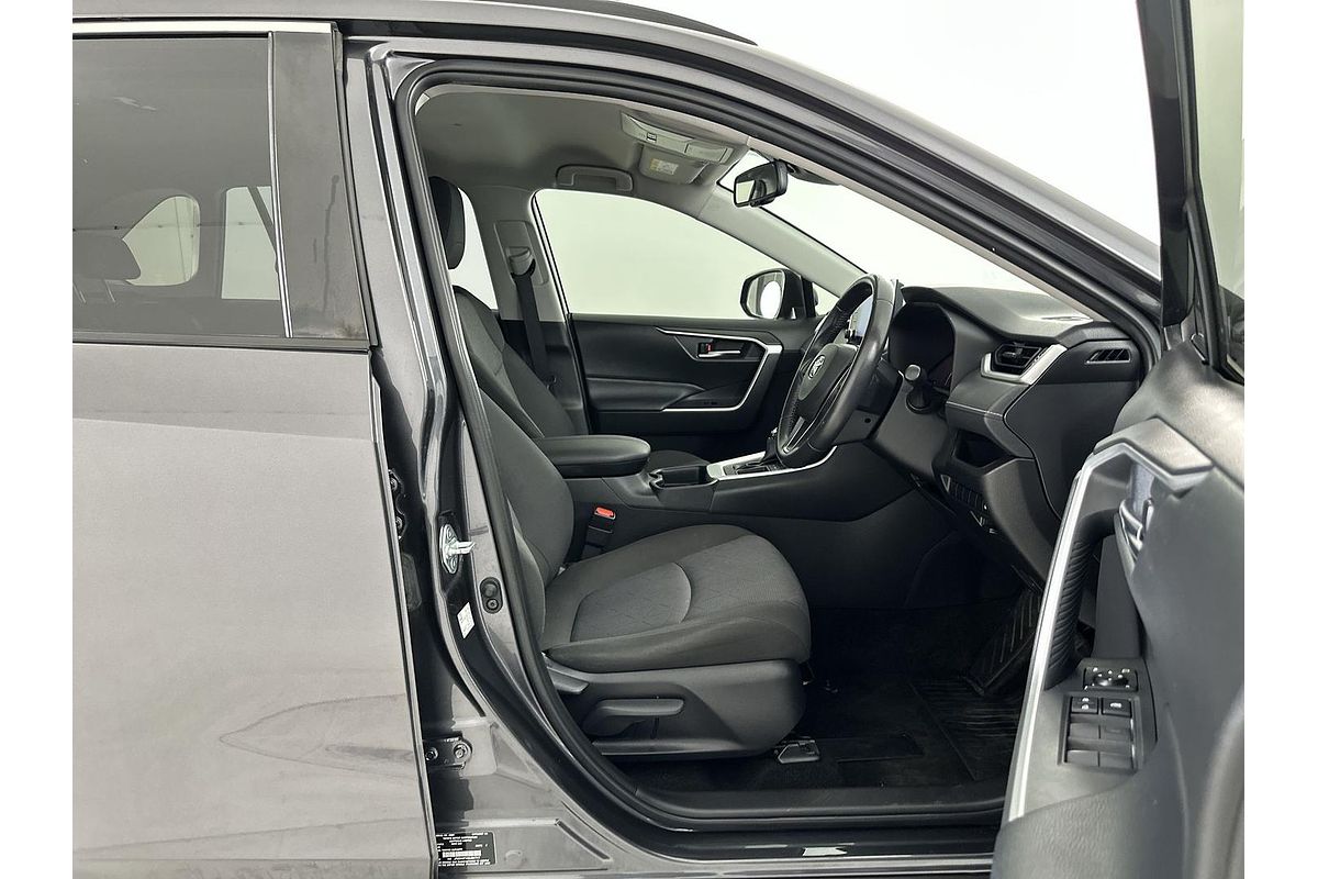 2020 Toyota RAV4 GXL MXAA52R