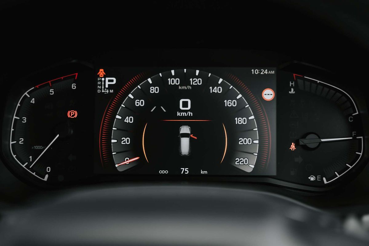 2025 Isuzu MU-X X-TERRAIN