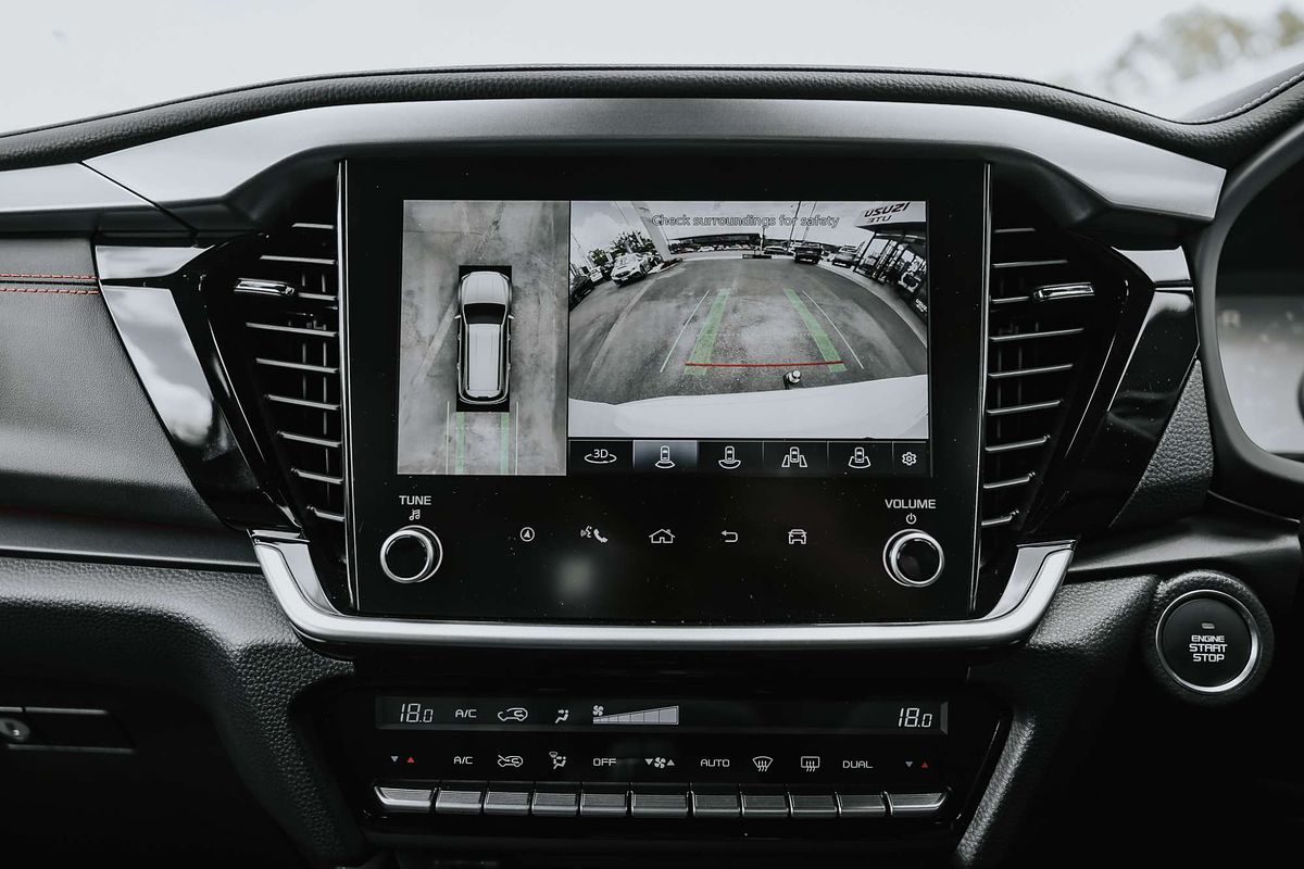 2025 Isuzu MU-X X-TERRAIN