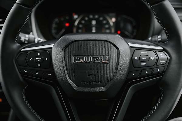 2025 Isuzu MU-X LS-U